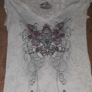 a short sleeved tee